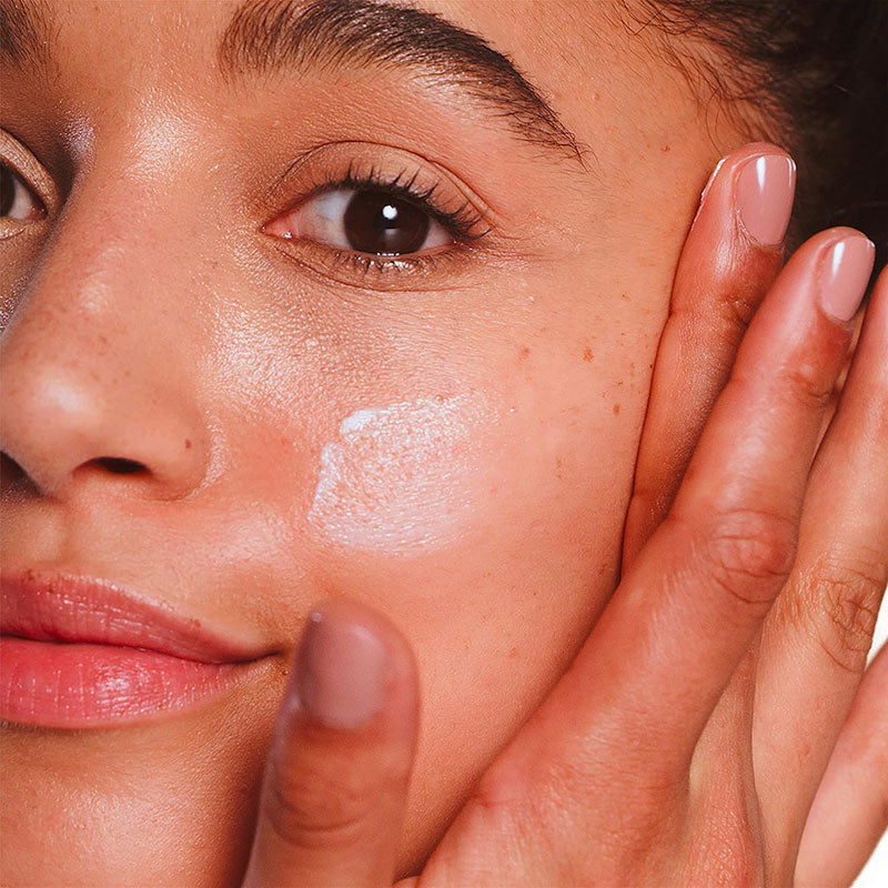 Neutrogena Retinol + Vitamin C Correcting Cream – 48gm