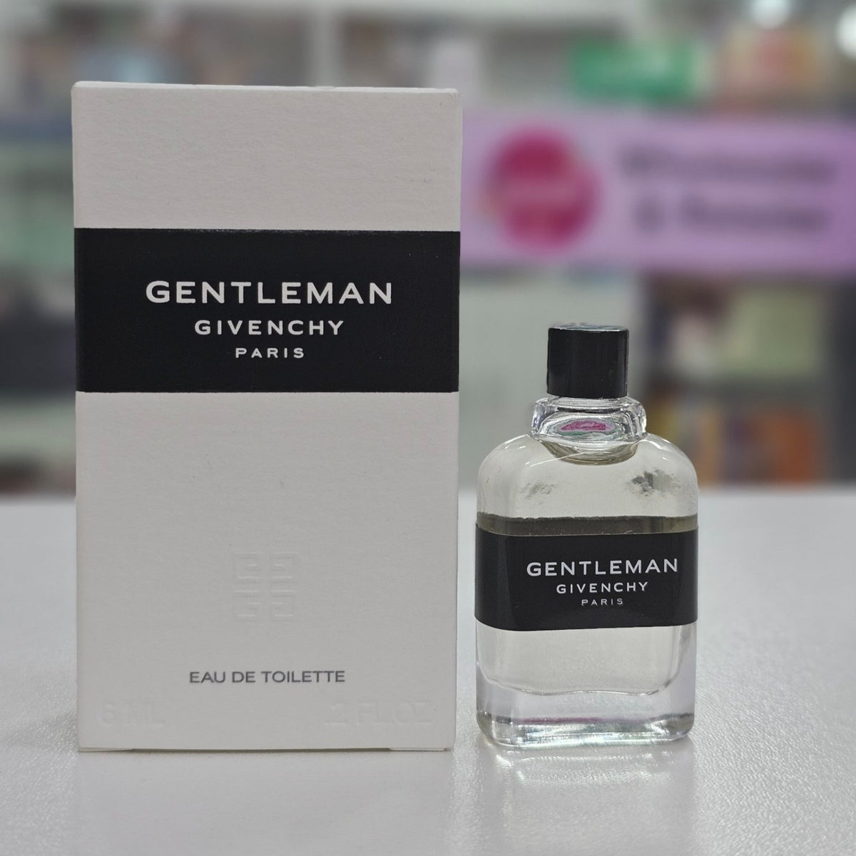 Givenchy Gentleman Eau De Toilette Mini 6ml (For Him)