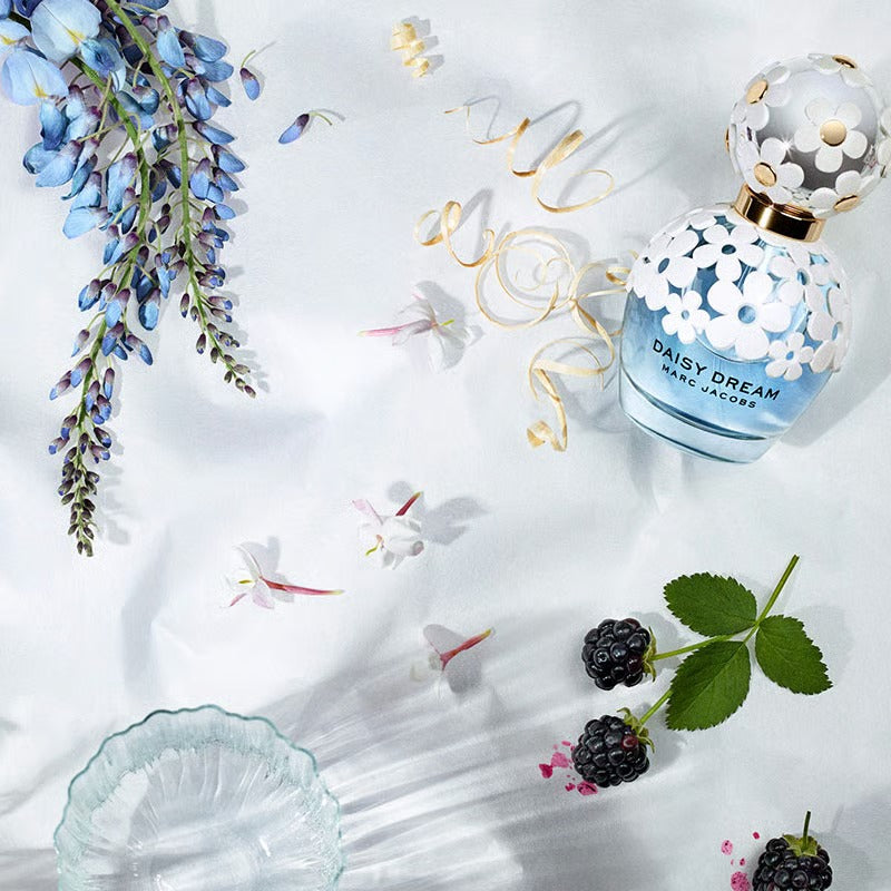Marc Jacobs Daisy Dream Eau De Toilette Spray 100ml