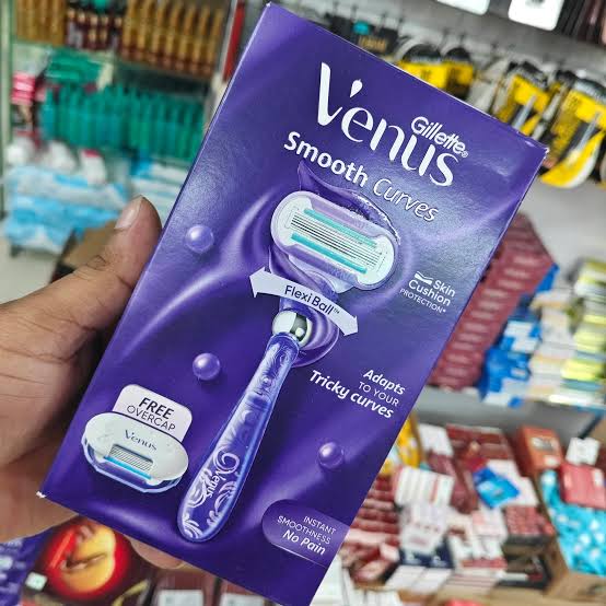 Gillette Venus Swirl Hair Removal Razor for Women 1count (Free Overcap)